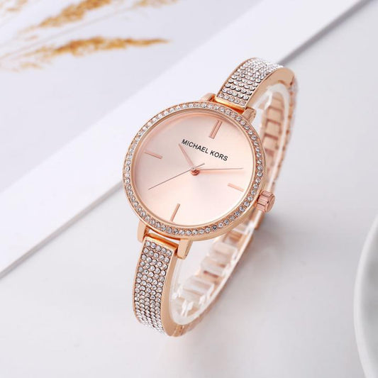 Designer Watch With Signature Dial With Slim Case Design