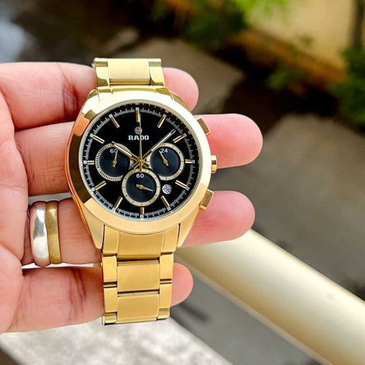 Hyperchrome Watch With Vintage-Inspired Design