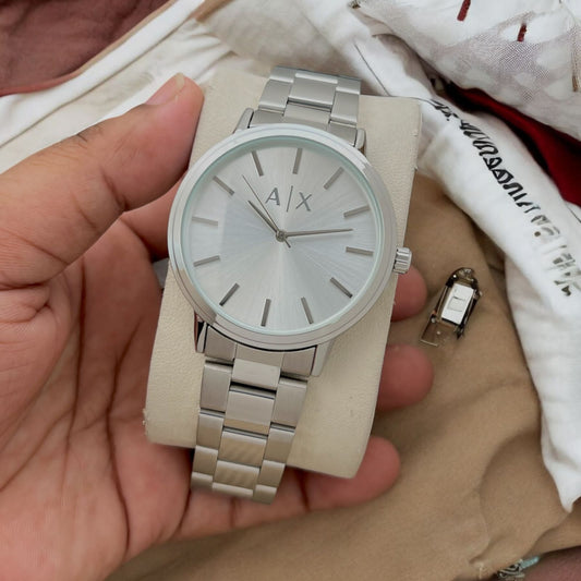 Exchange Signature Watch With Classic Style