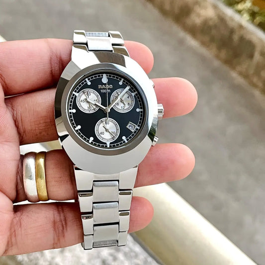 Chronometer Watch With Vintage-Inspired Design
